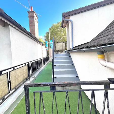 Atypique & Calme, Proche De Paris